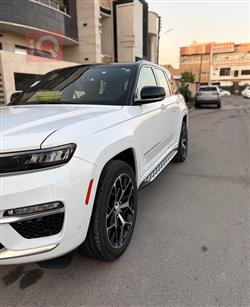 جيب جراند شيروكي